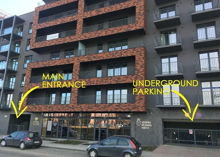 Brown Sugar | Free Garage | 2 Separate *